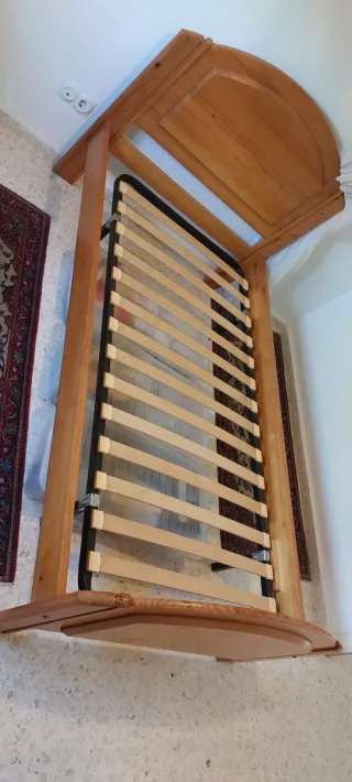 Cama articulada madera con somier.