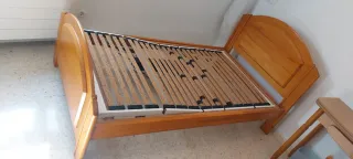 Cama articulada madera con somier.