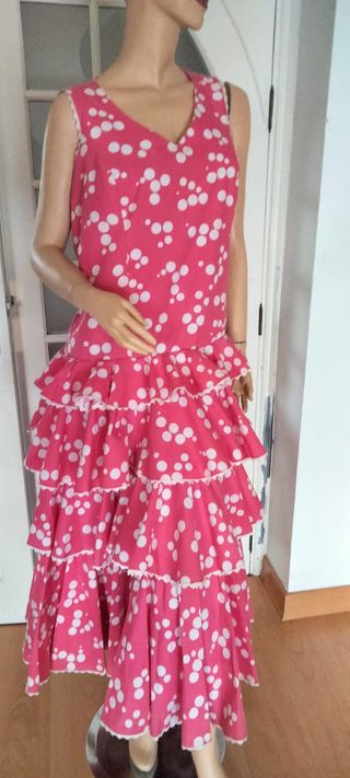 Traje Flamenca Fucsia Lunares Blanco T.46-48