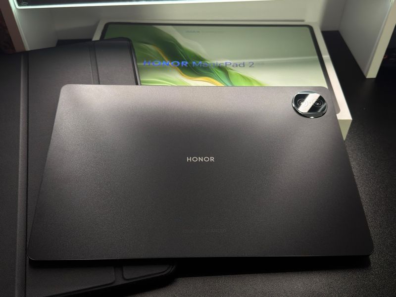 Honor MagicPad 2