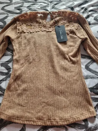 Jersey punto camel bordado