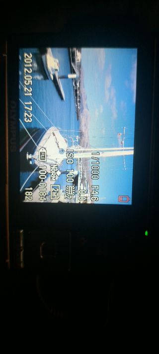 Olympus FE-3010 Con caja y accesorios originales.