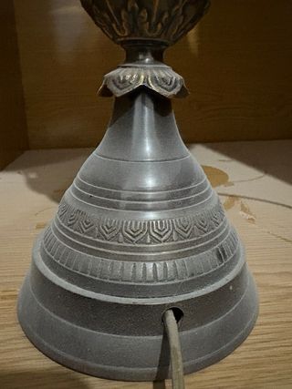 Lámpara de sobremesa bronce tallado