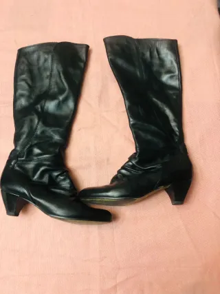 Botas altas de piel