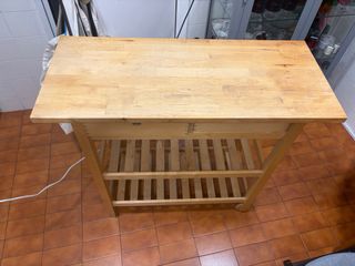 Mesa de cocina madera Ikea con ruedas