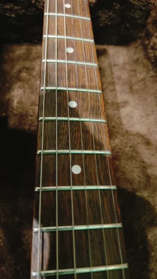 Squier Stratocaster Classic Vibe 60s como nueva