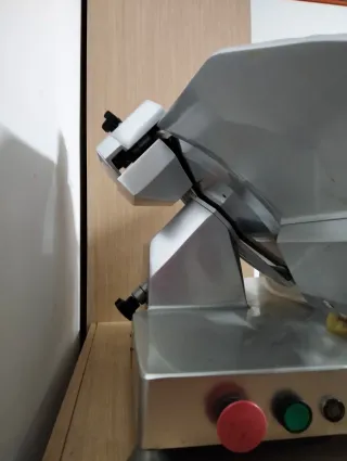 Cortadora de fiambre industrial