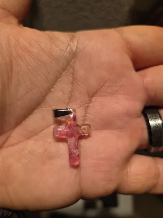 Colgante Cruz Ópalo Rosa