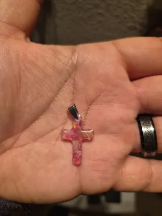 Colgante Cruz Ópalo Rosa