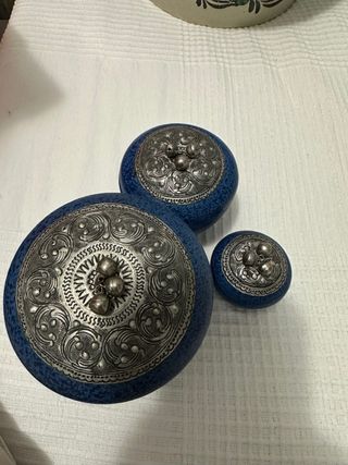 Preciosos joyeros decorados en azul y plata