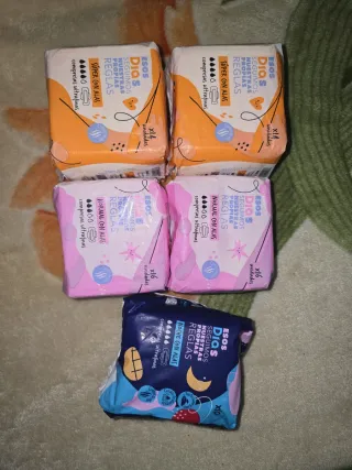 Dios Compresas con Alas (Noche, Normal, Súper)