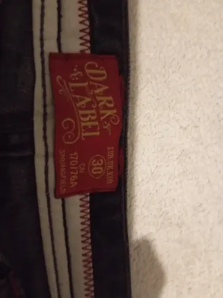 Pantalones Dark Label Desgastados Negros