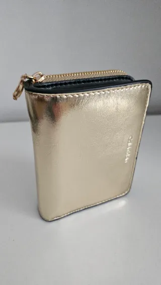 Monedero Calvin Klein Dorado NUEVA TEMPORADA