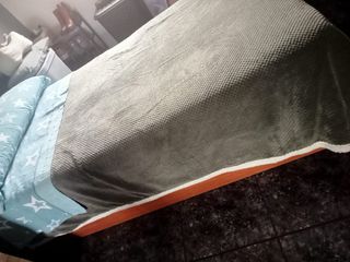 Cabecero, colchón y canapé