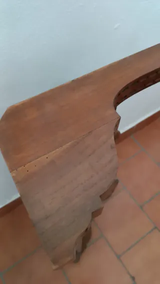 Perchero Roble Tallado