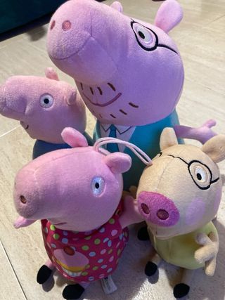 Muñecos Peppa Pig, George, Papá Pig y Pedro poni
