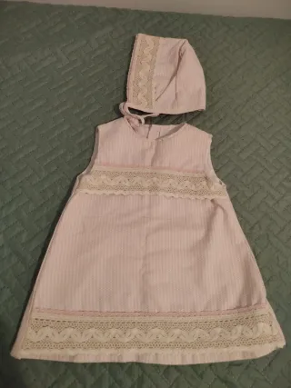 Vestido y gorrito niña 12 meses fabricado en Españ