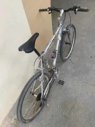 Bicicleta de montaña Columbia Rave