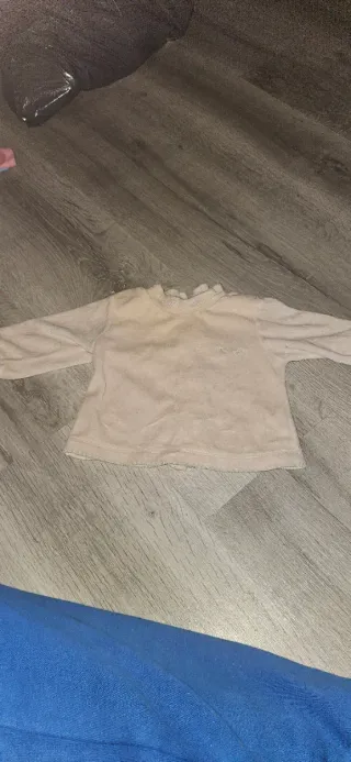 Ropa de muñeca bebé lunares rosa