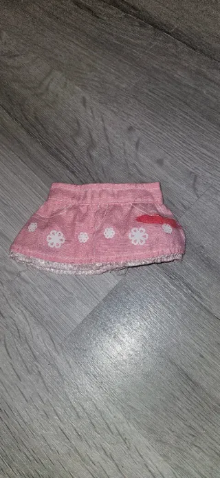 Ropa de muñeca bebé lunares rosa