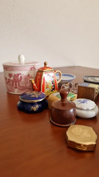 Lote de Cajas, Pastilleros, Portavelas