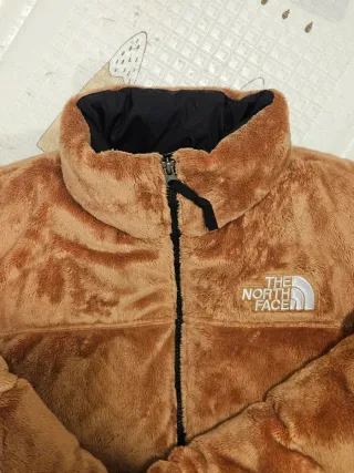 Cazadora The North Face Versa Velour Nuptse Marrón