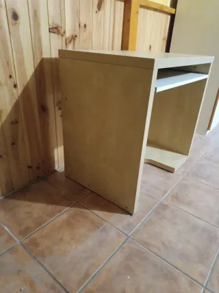 Escritorio infantil pequeño