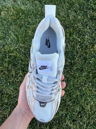 Nike VK2 Plata y Blanco