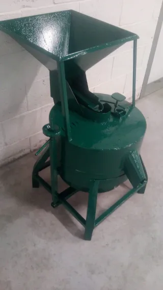 Molino de maíz reparado