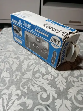 Cámara Konica Dr. Finder Jr. Roja