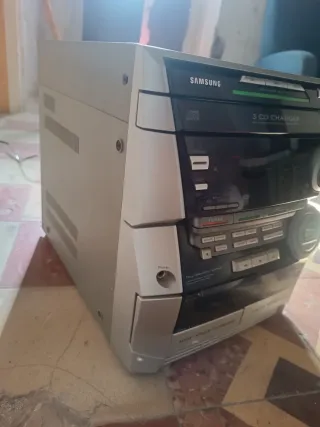 Aparelhagem Samsung MAX-N52 2×60W RMS