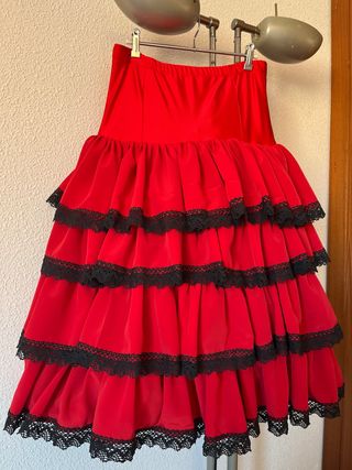 Falda flamenca canesú licra volant crespón bolillo