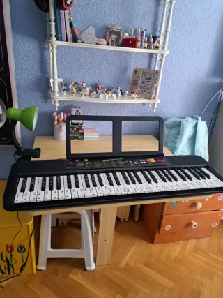 Piano Yamaha portátil