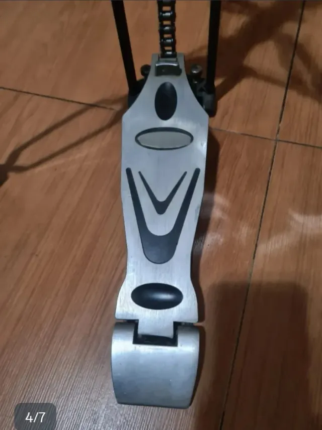 Pie de Charles TAMA como nuevo