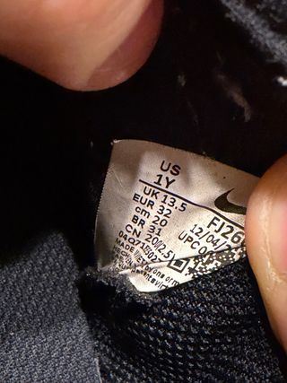 Botas de fútbol Nike negras