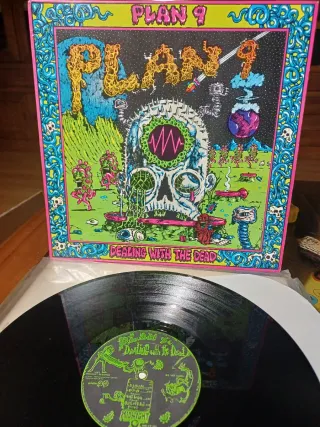 Vinilo Plan 9 - Dealing With The Dead
