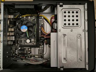 Ordenador i3 8GB SSD Windows 11 Office 2021