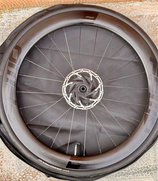 Ruedas FFWD RYOT 55 Carbono