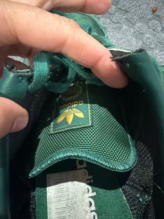 Zapatillas Adidas Verdes y Beige