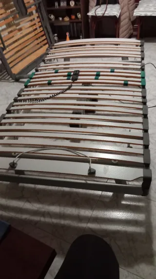 Cama articulada como nueva