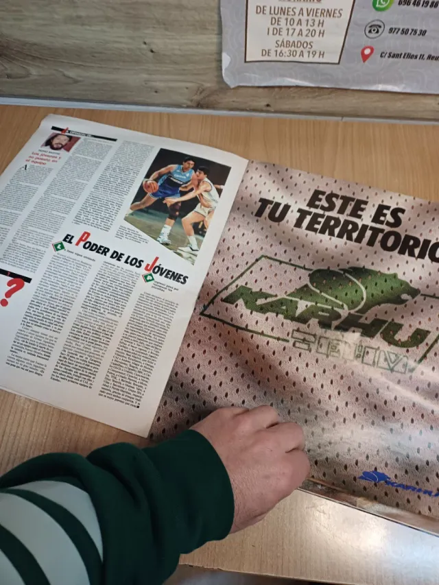 Lote 3 Revistas Super Basket, 1988,1989