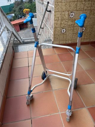 Andador con ruedas