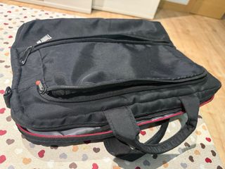 Maletín portátil negro