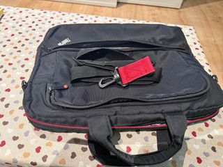 Maletín portátil negro