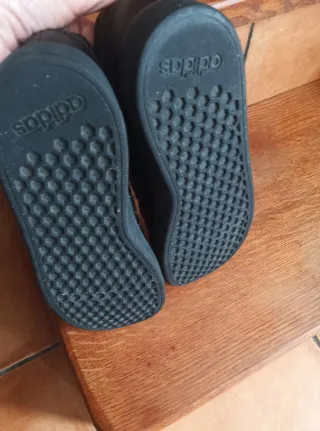 Sneakers Adidas nere per bambini