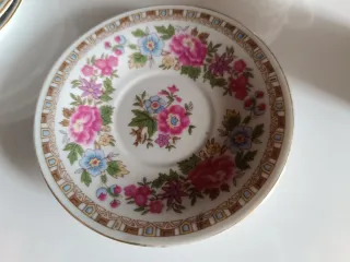 Juego de tazas y platos de café de porcelana