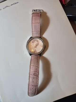 Reloj Guess Vintage 20 Aniversario, con circonitas