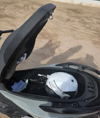 Honda Forza 125 2025 - 1300 km - ¡Como Nueva!