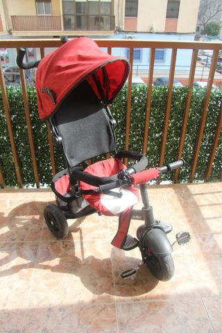 Triciclo evolutivo con capota rojo