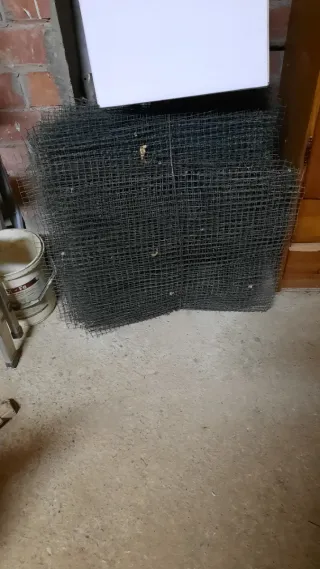 Malla metálica para proteger árboles